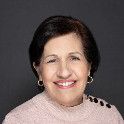 Lizette Valarino, Founder